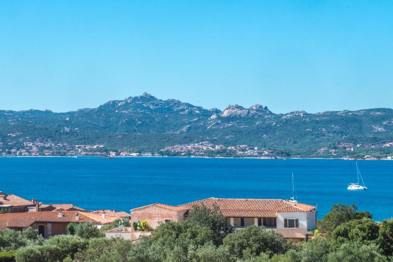 Hotel 3 Botti Baja Sardinia Exterior photo